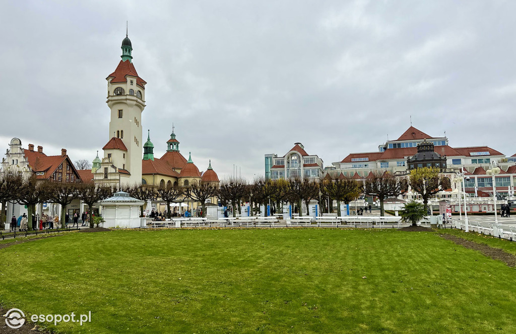 Sopot powoli żegna się ze złotą jesienią! Zobaczcie kurort na zdjęciach [FOTO]