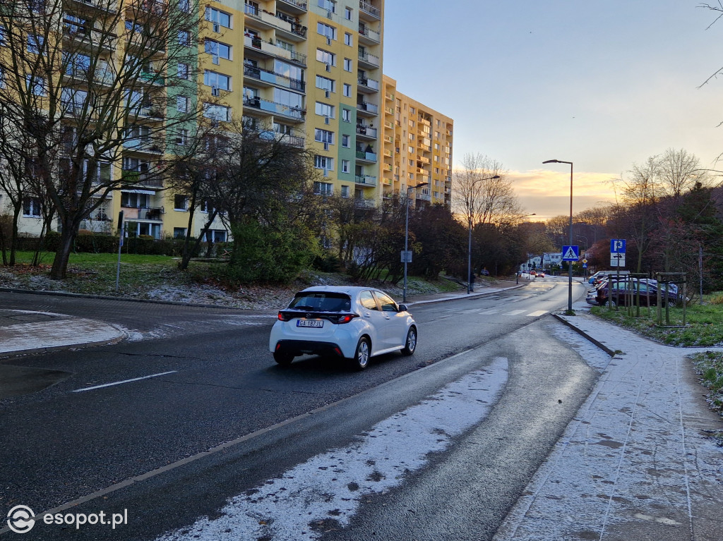 Zimowy falstart na Brodwinie? Pierwszy śnieg zaskoczył sopocian [FOTO]