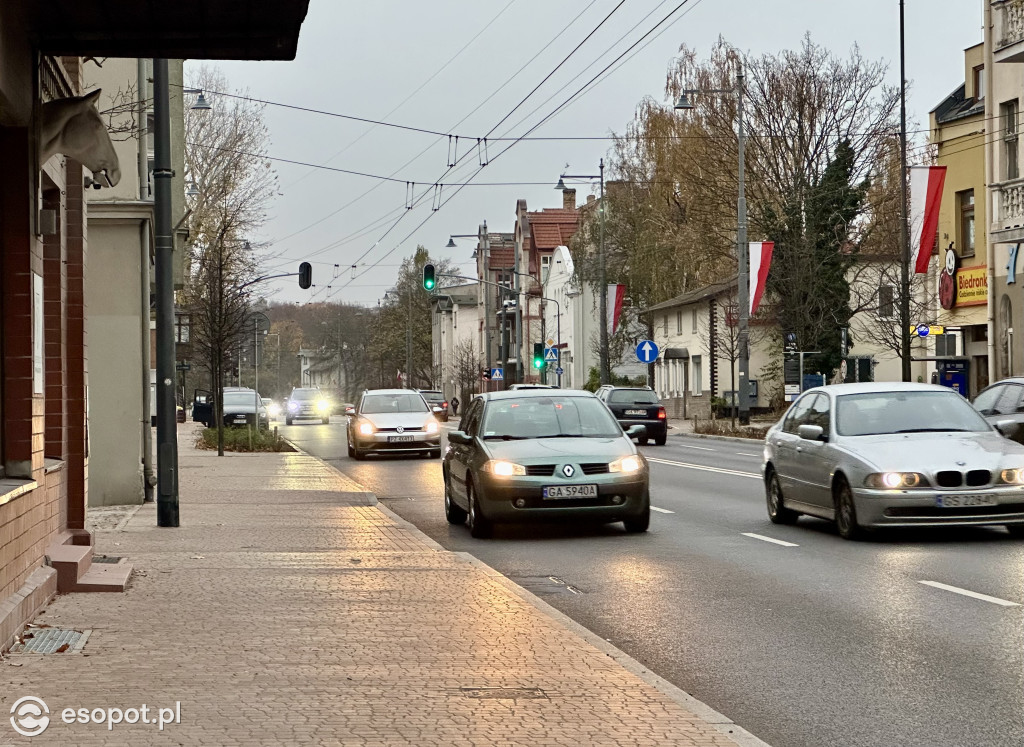 Hit czy kit? Odświeżona Aleja Niepodległości w Sopocie na zdjęciach [FOTO]