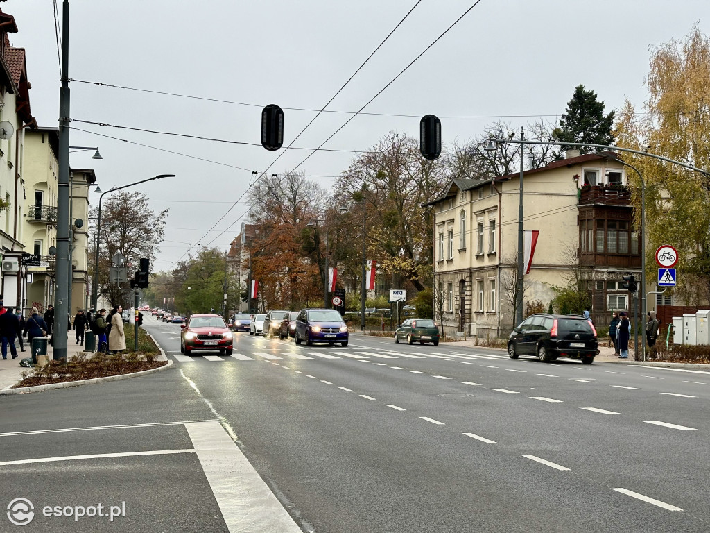 Hit czy kit? Odświeżona Aleja Niepodległości w Sopocie na zdjęciach [FOTO]