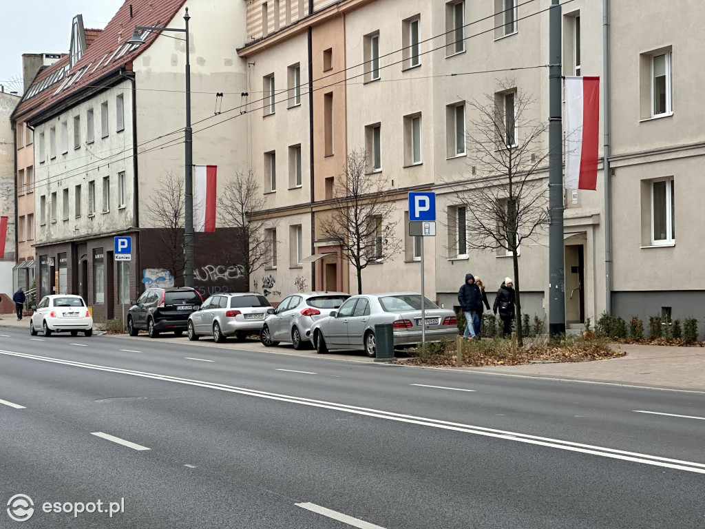 Hit czy kit? Odświeżona Aleja Niepodległości w Sopocie na zdjęciach [FOTO]