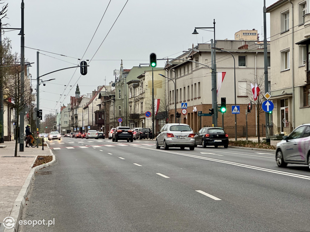 Hit czy kit? Odświeżona Aleja Niepodległości w Sopocie na zdjęciach [FOTO]