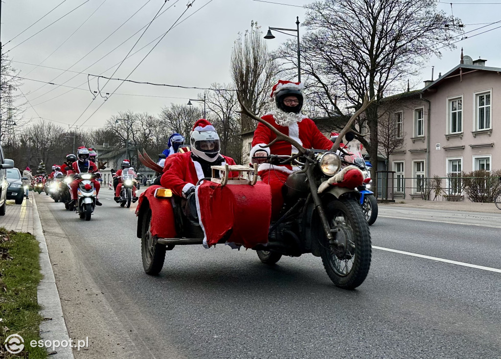 Setki Mikołajów w Sopocie! Magiczna parada na motocyklach [FOTO]