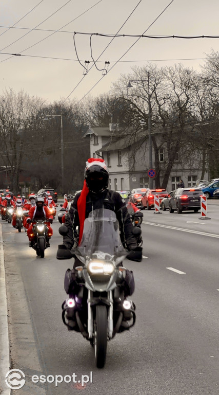 Setki Mikołajów w Sopocie! Magiczna parada na motocyklach [FOTO]