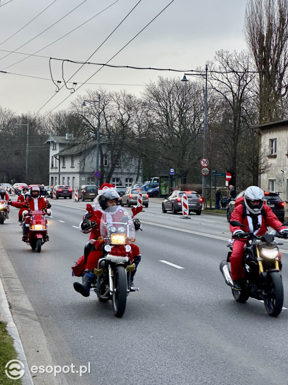 Setki Mikołajów w Sopocie! Magiczna parada na motocyklach [FOTO]