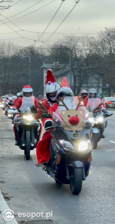 Setki Mikołajów w Sopocie! Magiczna parada na motocyklach [FOTO]