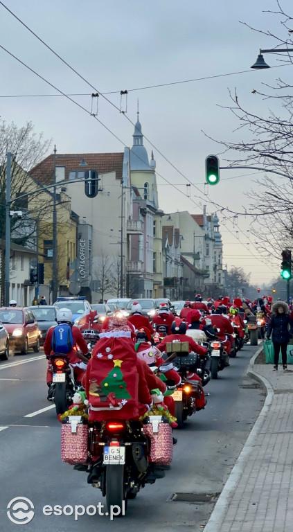 Setki Mikołajów w Sopocie! Magiczna parada na motocyklach [FOTO]