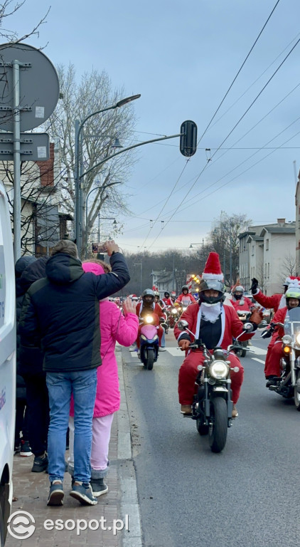 Setki Mikołajów w Sopocie! Magiczna parada na motocyklach [FOTO]