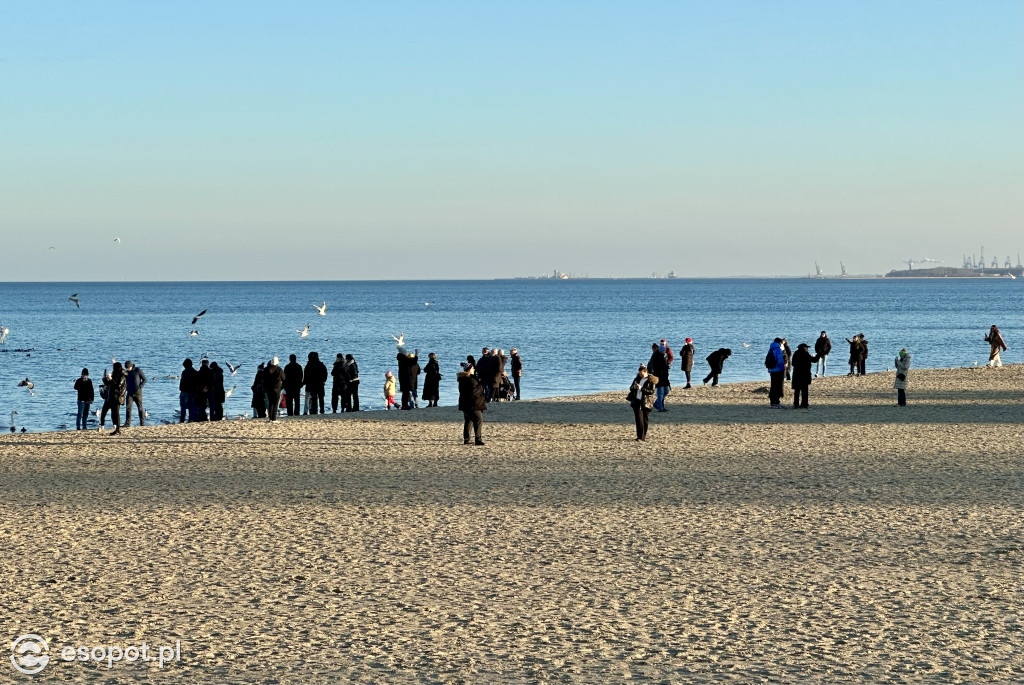 Świąteczny ATAK na Sopot. Turyści wypełnili centrum po brzegi [FOTO]