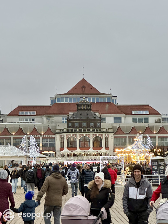 Turystyczne SZALEŃSTWO! Ostatni weekend 2024 roku w Sopocie [FOTO]