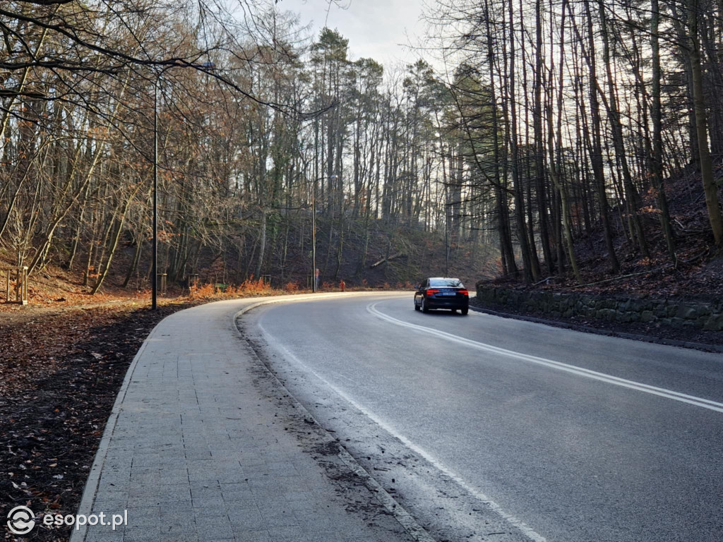 Nowy chodnik zastąpił wertepy przy Malczewskiego