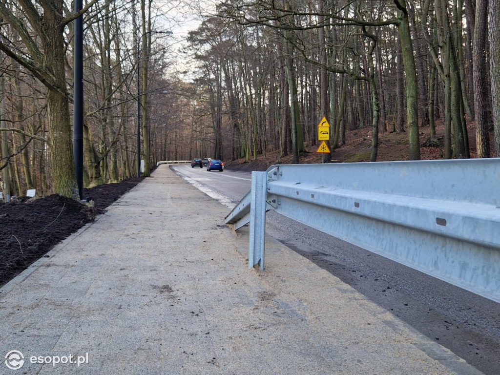 Nowy chodnik zastąpił wertepy przy Malczewskiego