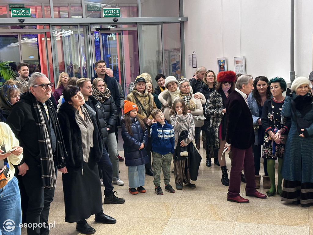 Czym jest szaleństwo, a czym normalność? Przejmująca wystawa w sopockim PGS [FOTO]