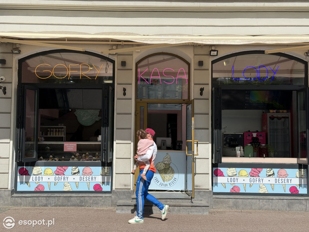 Ile kosztują lody, gofry i zapiekanki w Sopocie? [FOTO]