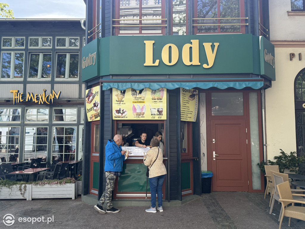 Ile kosztują lody, gofry i zapiekanki w Sopocie? [FOTO]
