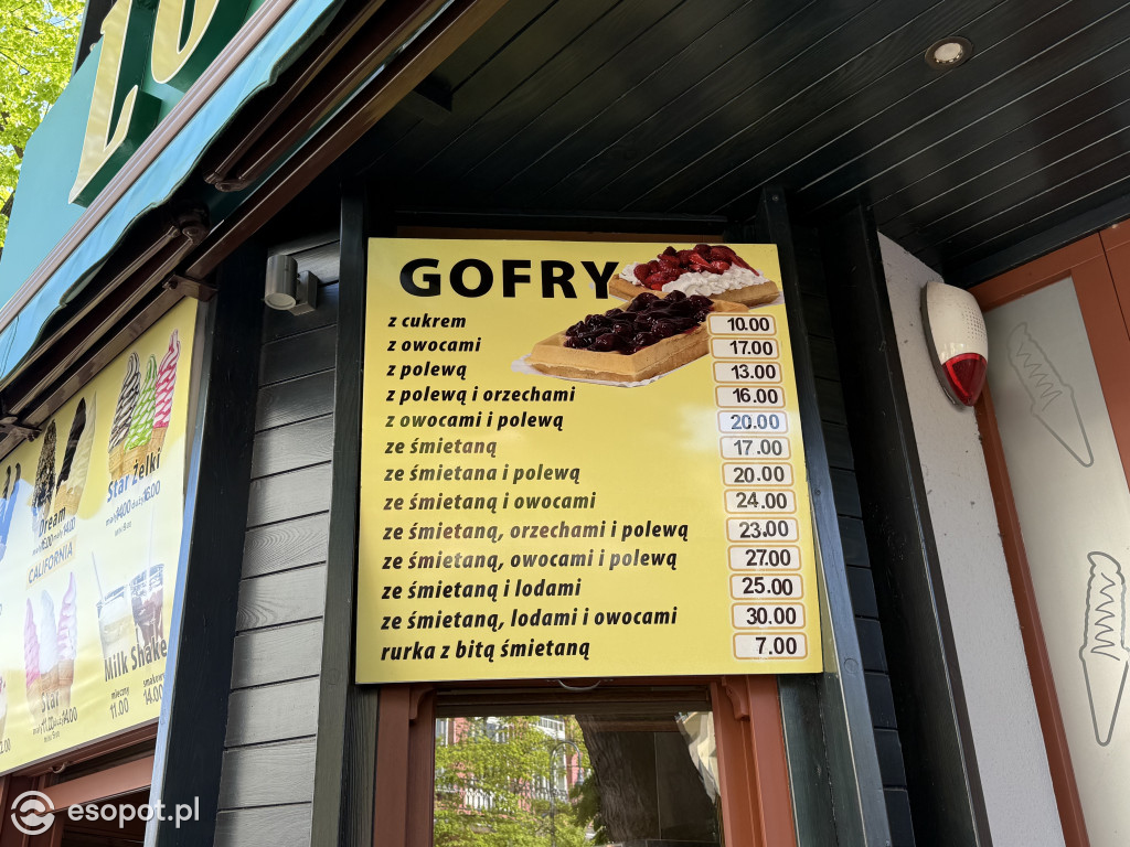 Ile kosztują lody, gofry i zapiekanki w Sopocie? [FOTO]