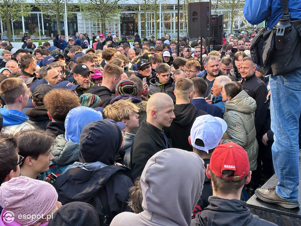 Wiec Mentzena na Placu Przyjaciół Sopotu [FOTO]