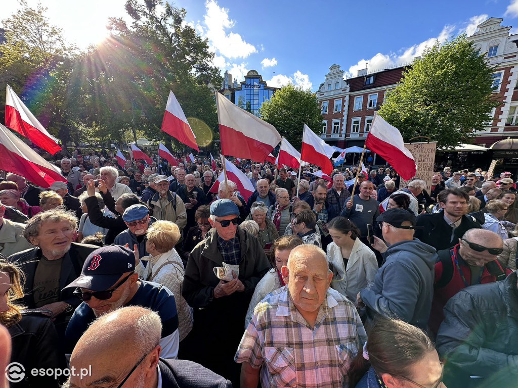 Tłumy na wiecu poparcia dla Karola Nawrockiego [FOTO]