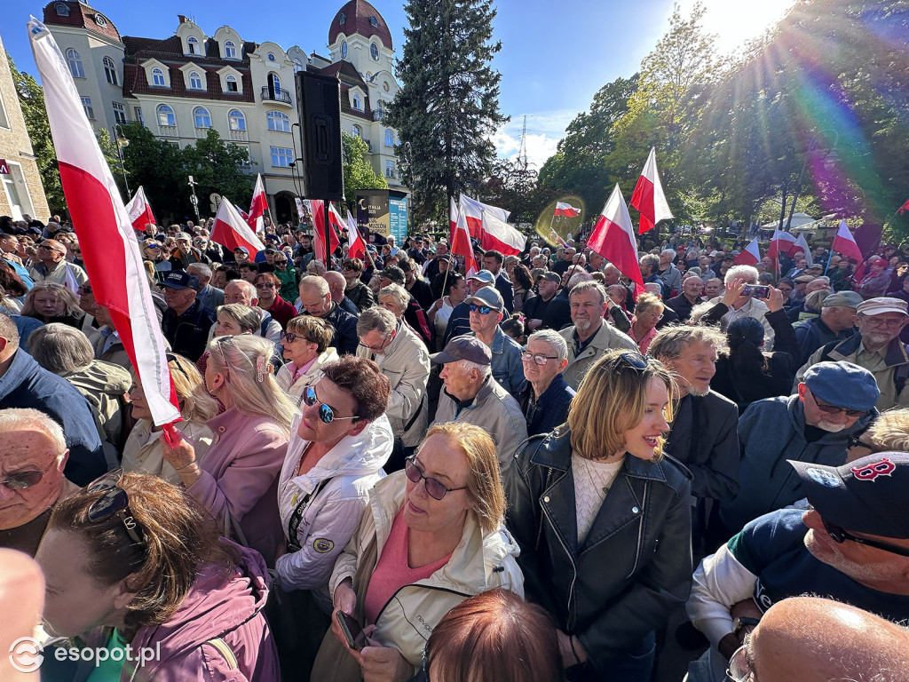Tłumy na wiecu poparcia dla Karola Nawrockiego [FOTO]