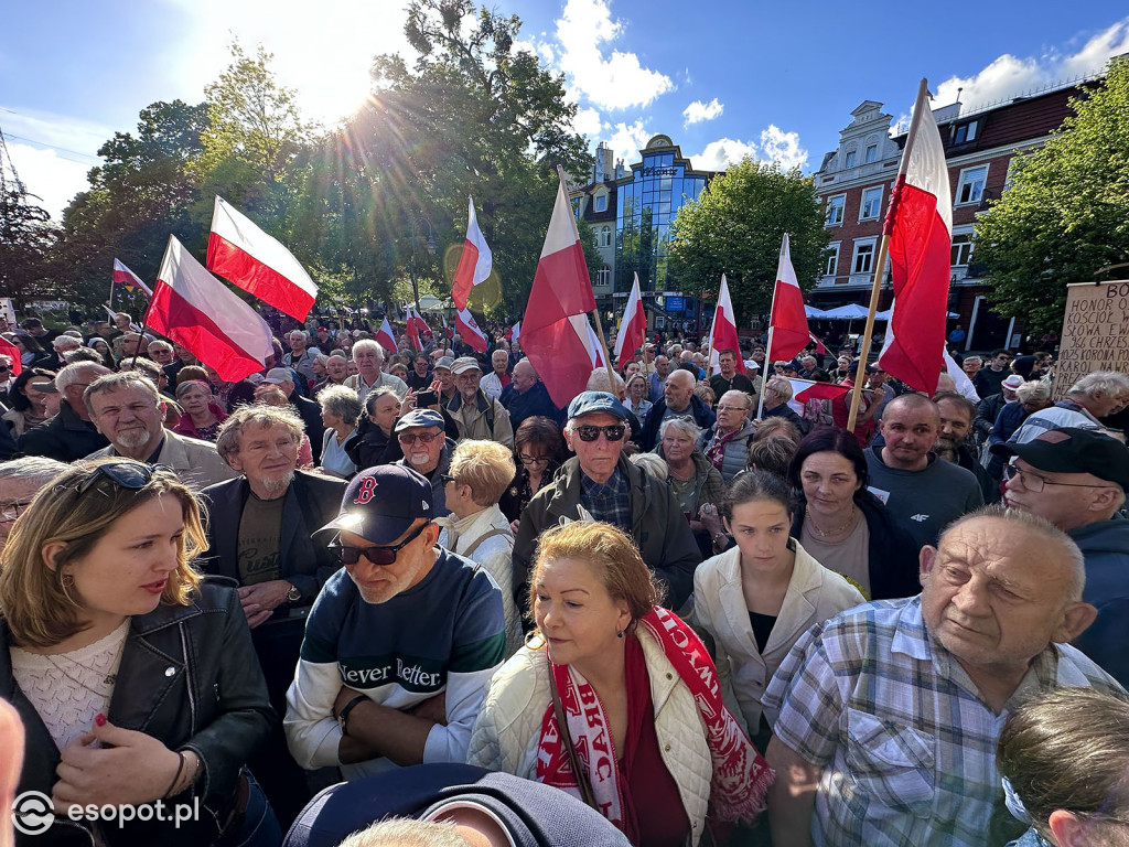 Tłumy na wiecu poparcia dla Karola Nawrockiego [FOTO]