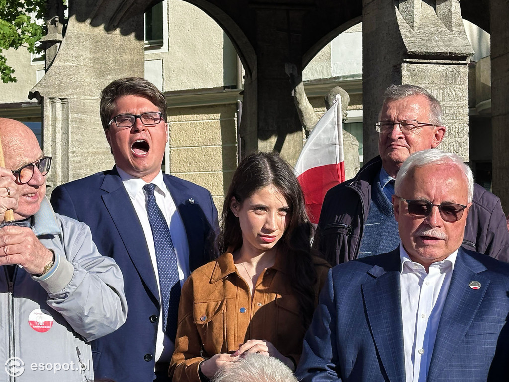 Tłumy na wiecu poparcia dla Karola Nawrockiego [FOTO]