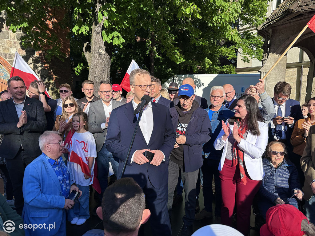 Tłumy na wiecu poparcia dla Karola Nawrockiego [FOTO]