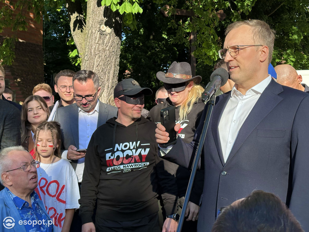 Tłumy na wiecu poparcia dla Karola Nawrockiego [FOTO]