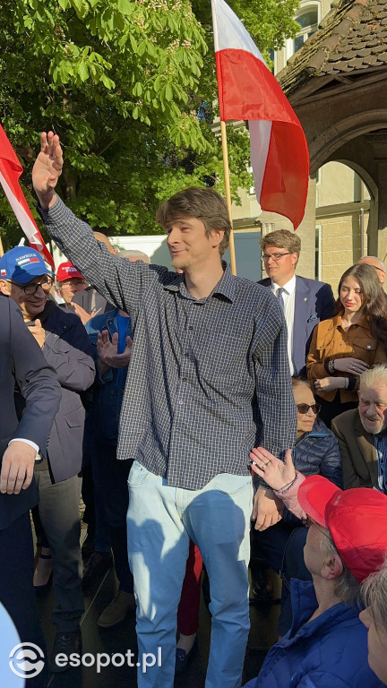 Tłumy na wiecu poparcia dla Karola Nawrockiego [FOTO]
