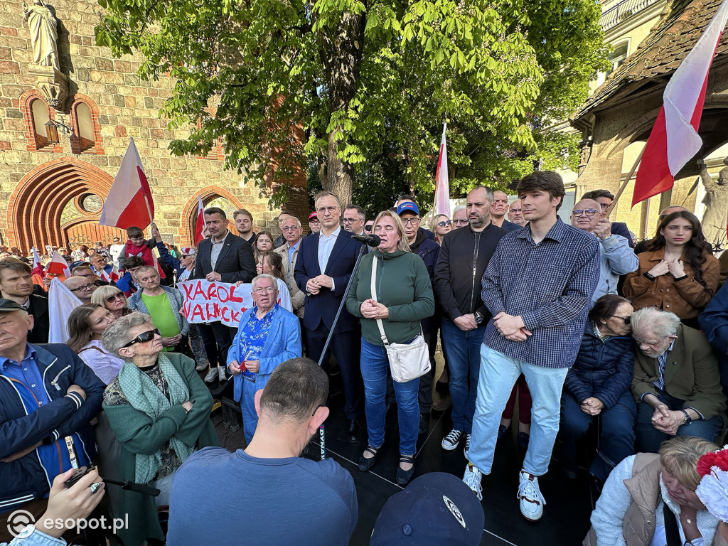 Tłumy na wiecu poparcia dla Karola Nawrockiego [FOTO]