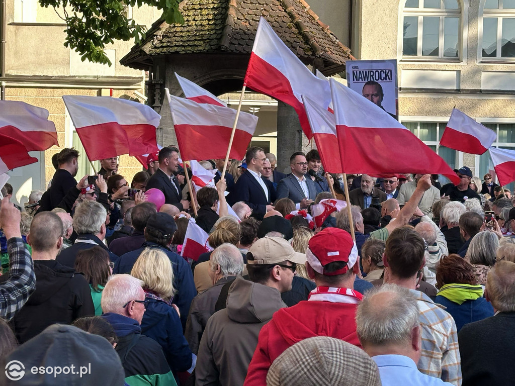 Tłumy na wiecu poparcia dla Karola Nawrockiego [FOTO]