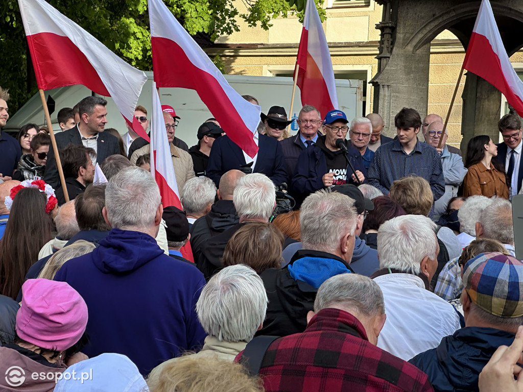 Tłumy na wiecu poparcia dla Karola Nawrockiego [FOTO]