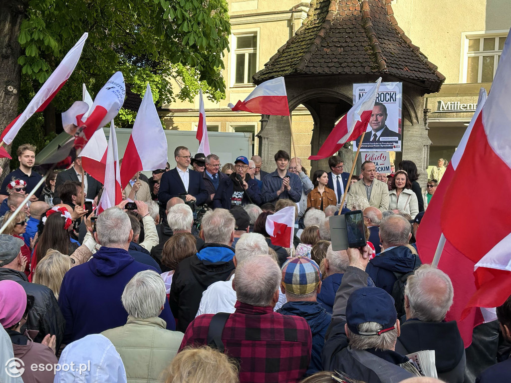 Tłumy na wiecu poparcia dla Karola Nawrockiego [FOTO]