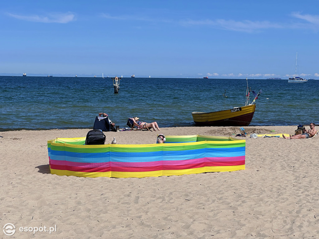 Zaskakująco spokojny początek lata w Sopocie! Długi weekend bez tłumów, za to ze słońcem [FOTO]