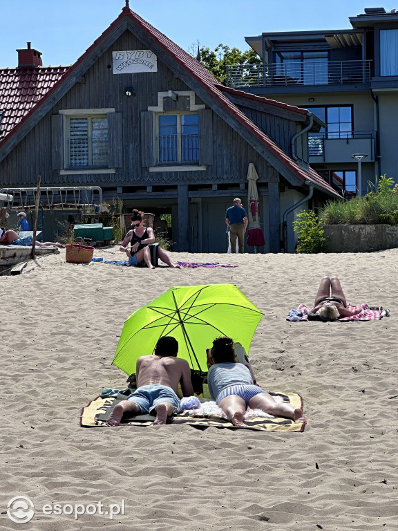 Zaskakująco spokojny początek lata w Sopocie! Długi weekend bez tłumów, za to ze słońcem [FOTO]