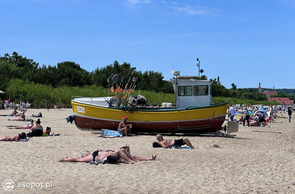 Zaskakująco spokojny początek lata w Sopocie! Długi weekend bez tłumów, za to ze słońcem [FOTO]