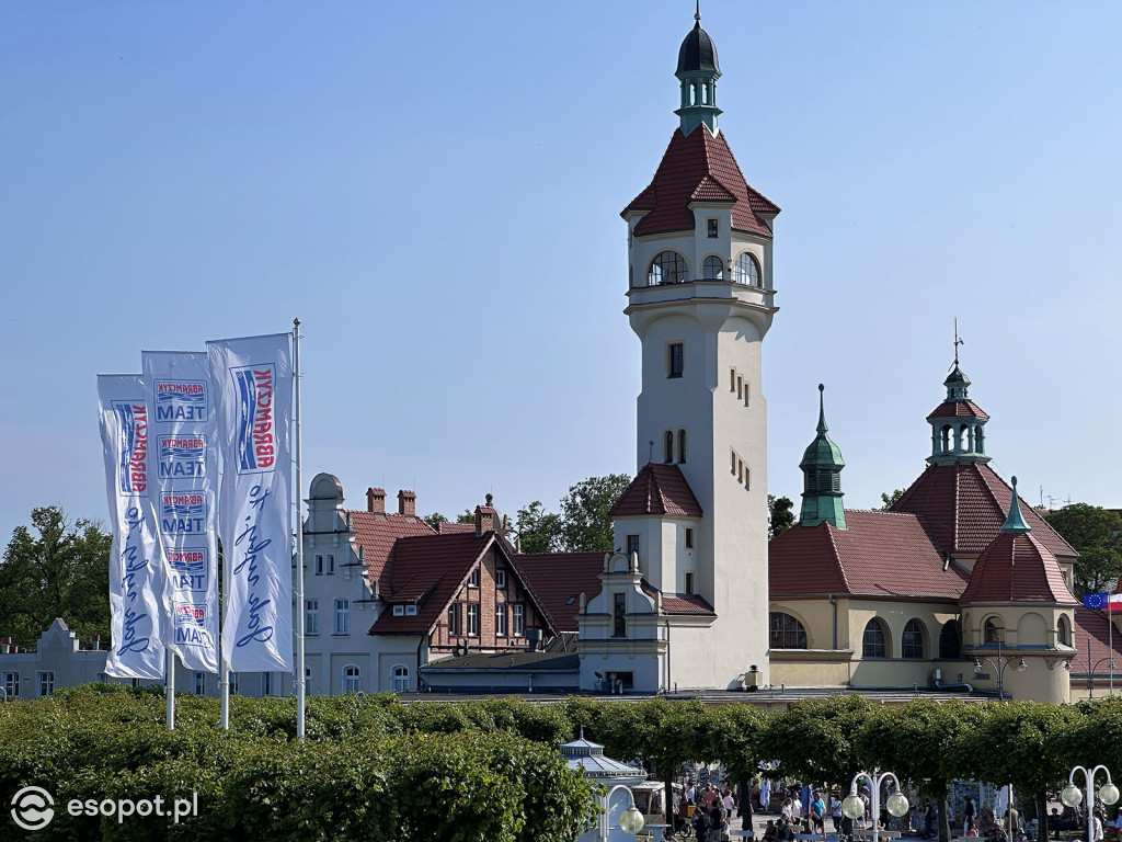 Zaskakująco spokojny początek lata w Sopocie! Długi weekend bez tłumów, za to ze słońcem [FOTO]