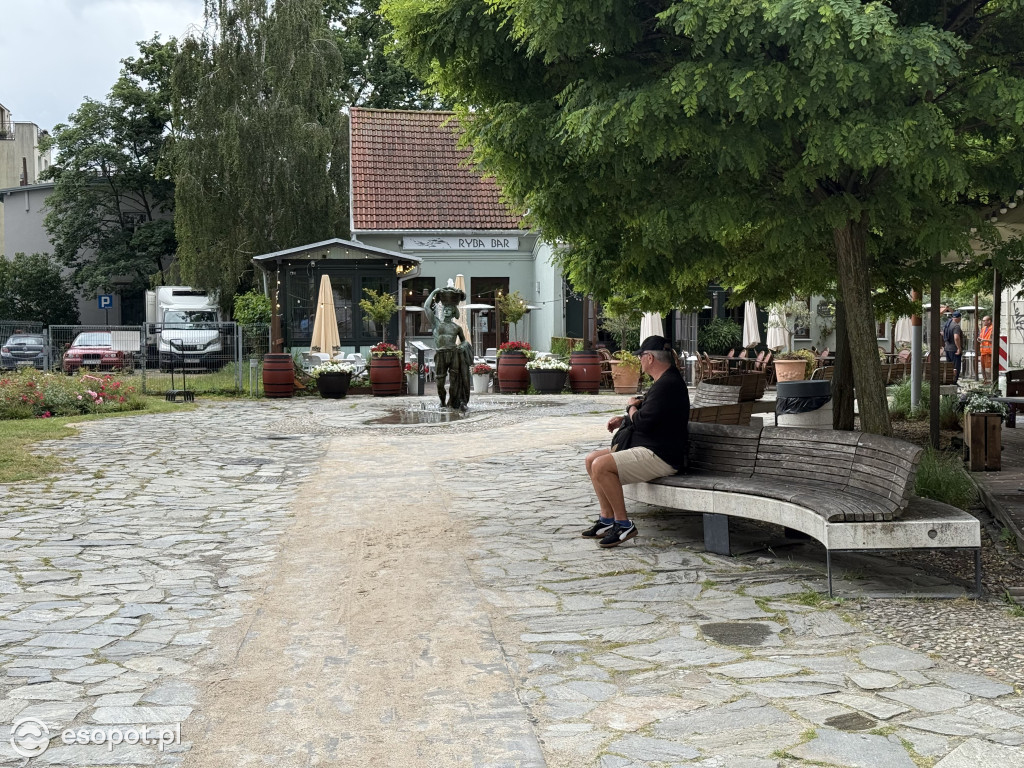 Plac Jasia Rybaka po remoncie! Wygodniej i bardziej dostępnie [FOTO]