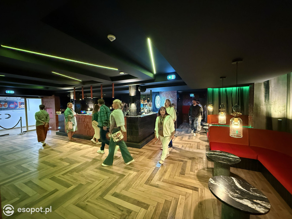 Klub pod sceną Opery Leśnej otwarty po remoncie [FOTO]