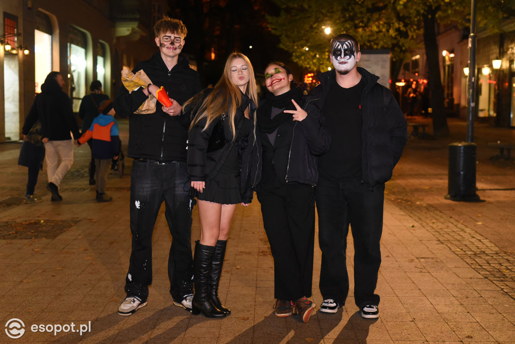 Sopot opanowały upiory, księżniczki i bohaterowie! Halloween w kurorcie [FOTO]