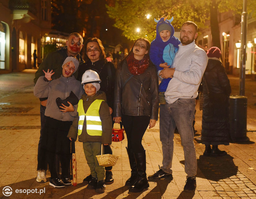 Sopot opanowały upiory, księżniczki i bohaterowie! Halloween w kurorcie [FOTO]