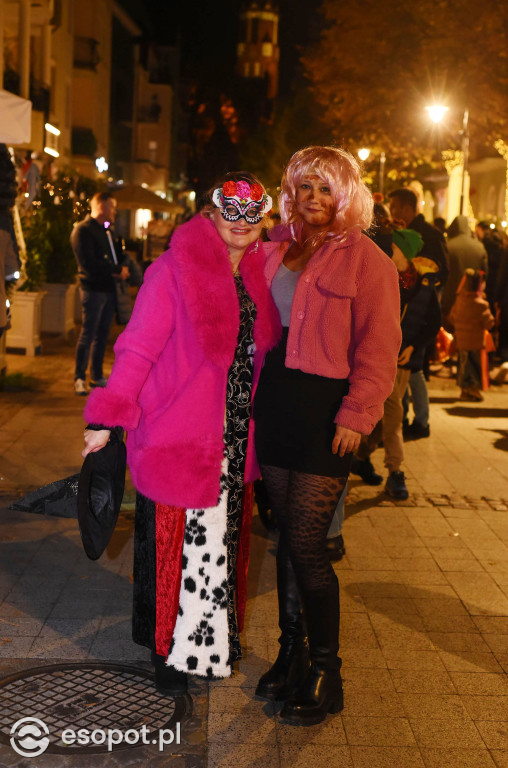 Sopot opanowały upiory, księżniczki i bohaterowie! Halloween w kurorcie [FOTO]