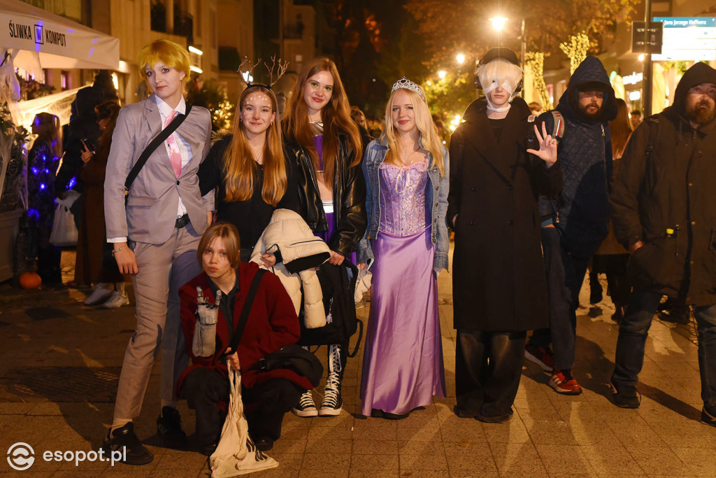 Sopot opanowały upiory, księżniczki i bohaterowie! Halloween w kurorcie [FOTO]