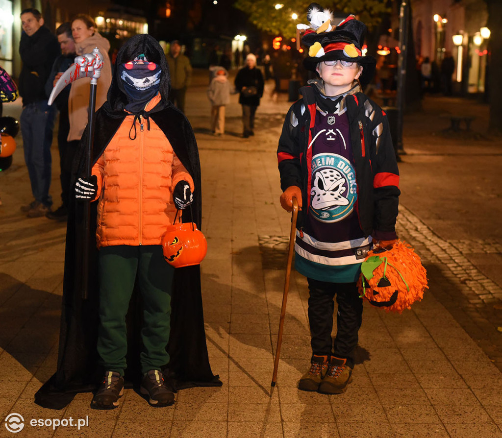 Sopot opanowały upiory, księżniczki i bohaterowie! Halloween w kurorcie [FOTO]