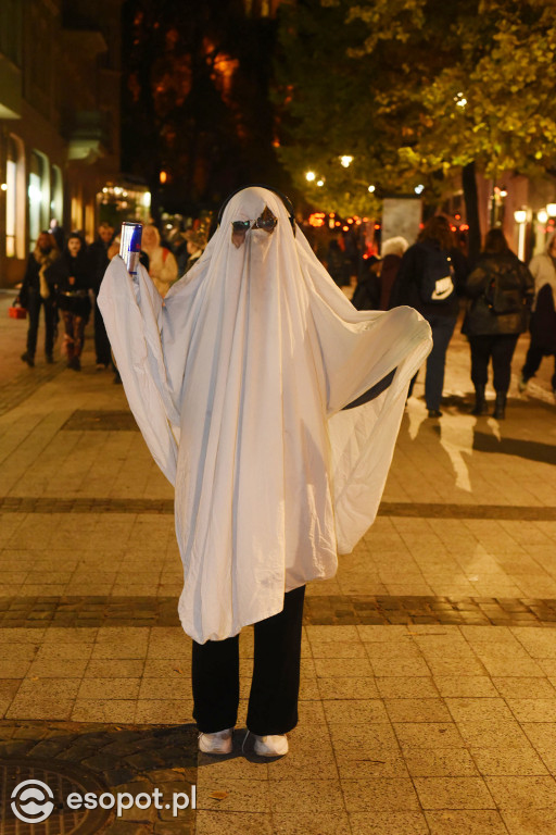 Sopot opanowały upiory, księżniczki i bohaterowie! Halloween w kurorcie [FOTO]
