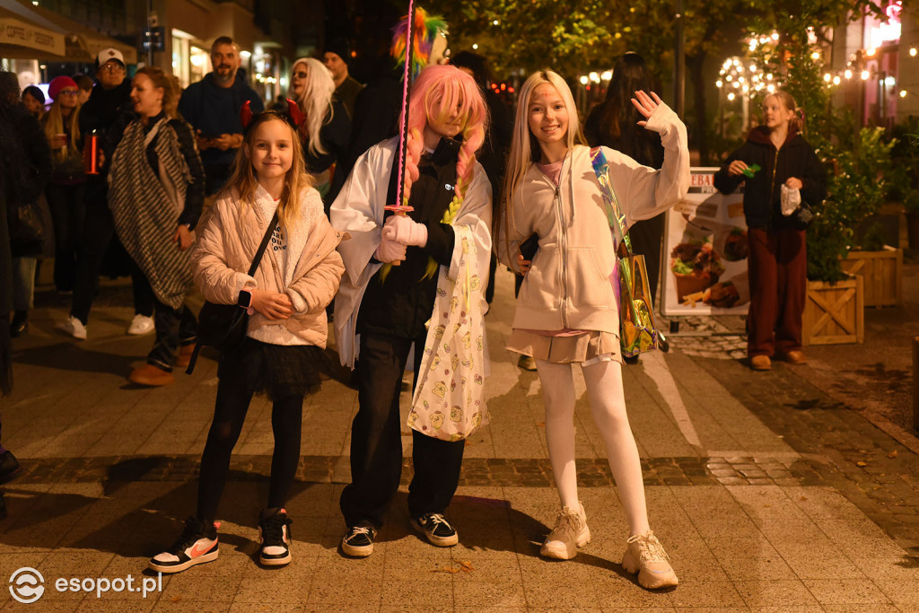 Sopot opanowały upiory, księżniczki i bohaterowie! Halloween w kurorcie [FOTO]