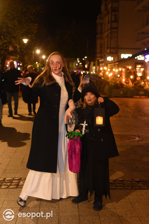Sopot opanowały upiory, księżniczki i bohaterowie! Halloween w kurorcie [FOTO]
