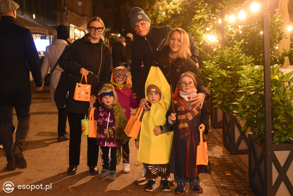Sopot opanowały upiory, księżniczki i bohaterowie! Halloween w kurorcie [FOTO]