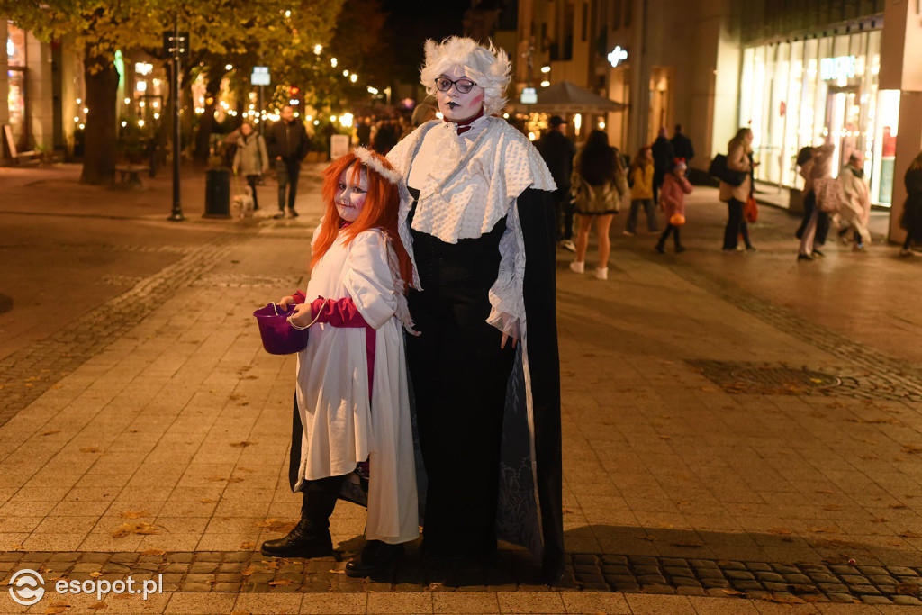 Sopot opanowały upiory, księżniczki i bohaterowie! Halloween w kurorcie [FOTO]