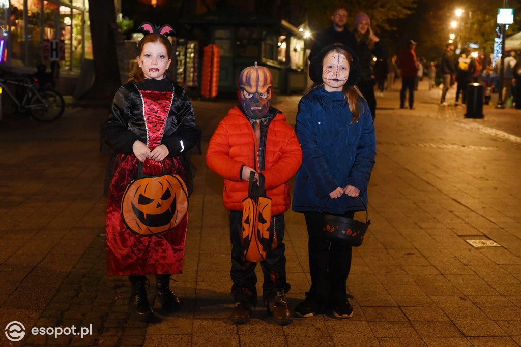 Sopot opanowały upiory, księżniczki i bohaterowie! Halloween w kurorcie [FOTO]