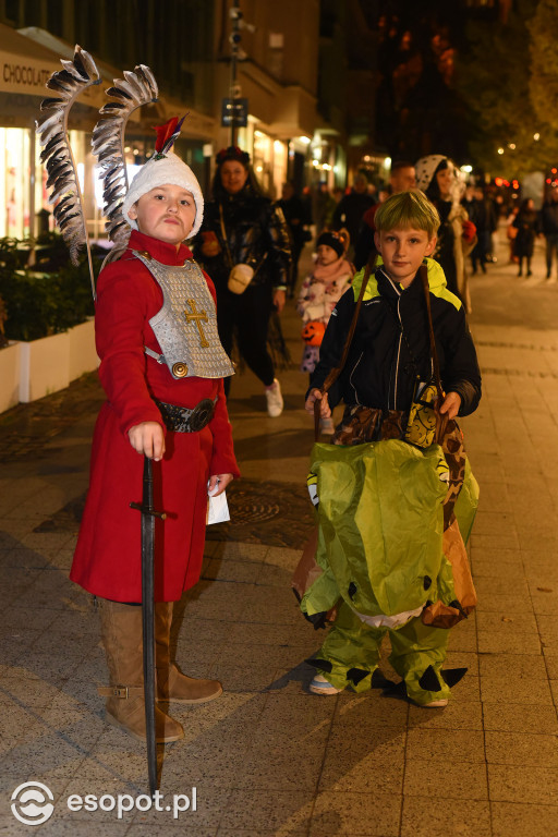 Sopot opanowały upiory, księżniczki i bohaterowie! Halloween w kurorcie [FOTO]